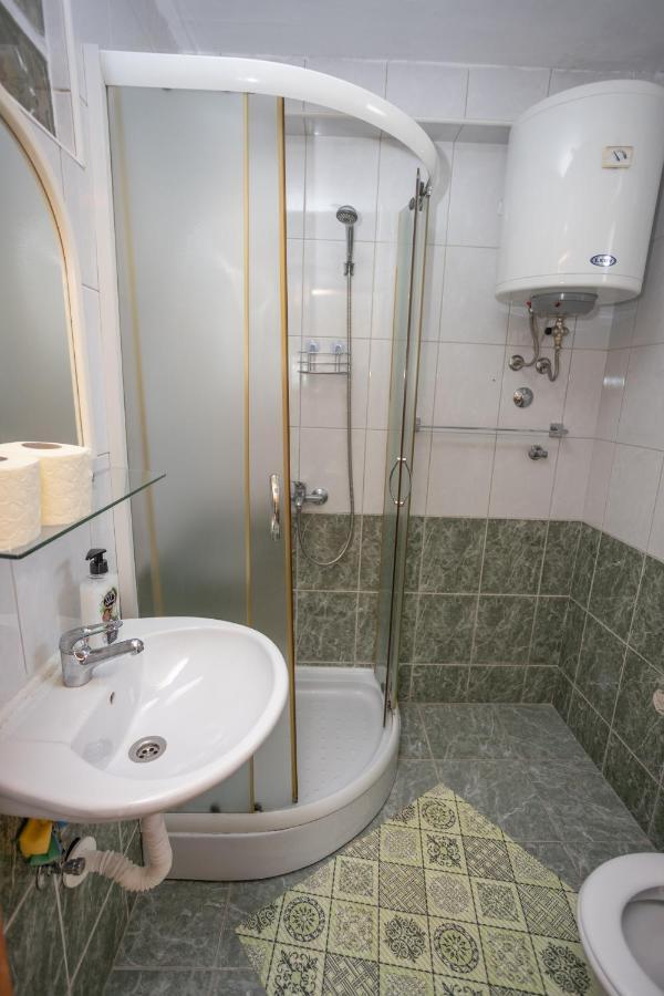 Adriana Apartments Херцег-Нови Экстерьер фото